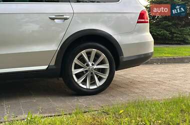 Универсал Volkswagen Passat Alltrack 2013 в 