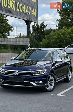 Универсал Volkswagen Passat Alltrack 2018 в Житомире