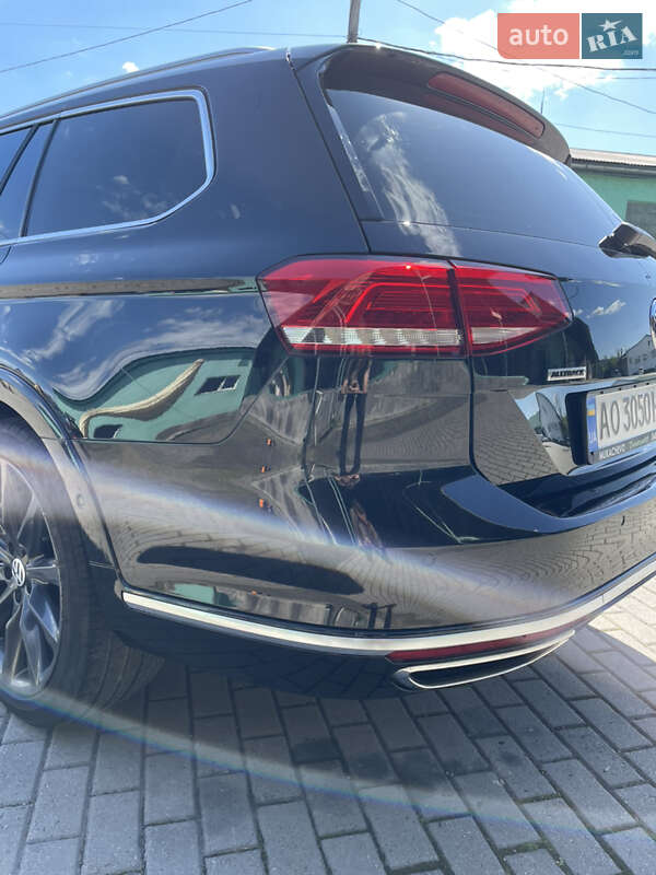 Универсал Volkswagen Passat Alltrack 2016 в Хусте