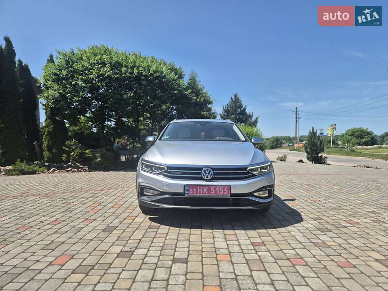 Универсал Volkswagen Passat Alltrack 2019 в Нововолынске