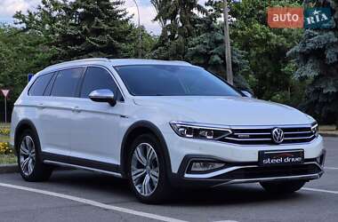 Универсал Volkswagen Passat Alltrack 2020 в Николаеве