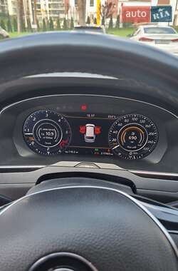 Универсал Volkswagen Passat Alltrack 2017 в 