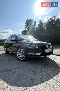 Универсал Volkswagen Passat Alltrack 2014 в Киеве