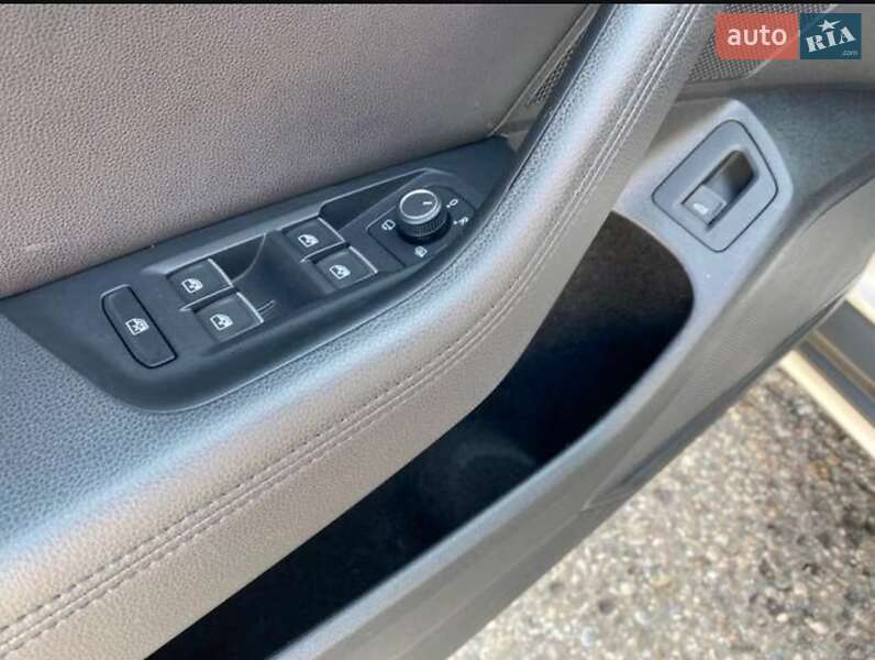 Універсал Volkswagen Passat Alltrack 2016 в Києві фото 11 Універсал Volkswagen Passat Alltrack 2016 в Києві