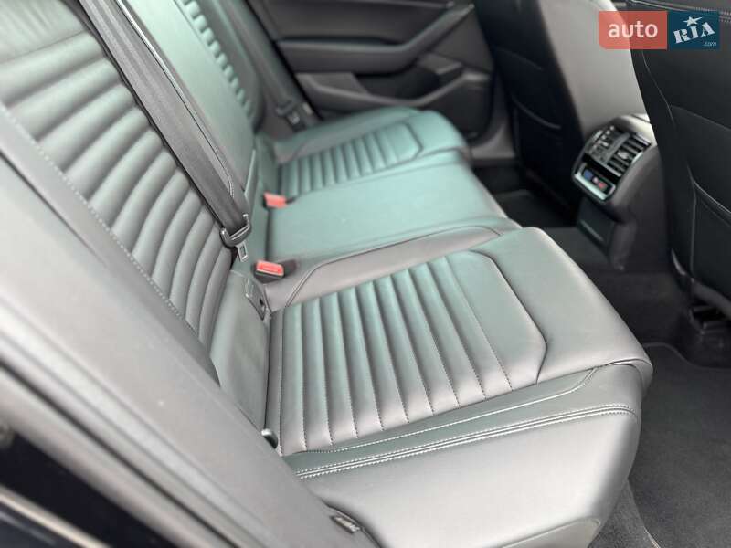 Универсал Volkswagen Passat Alltrack 2019 в Киеве фото 58 Универсал Volkswagen Passat Alltrack 2019 в Киеве