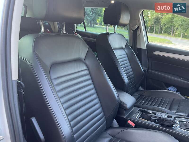 Универсал Volkswagen Passat Alltrack 2017 в Бродах