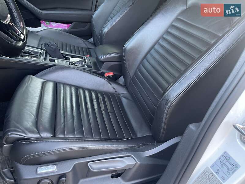 Универсал Volkswagen Passat Alltrack 2017 в Бродах