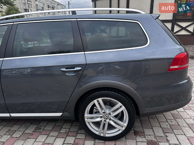 Универсал Volkswagen Passat Alltrack 2014 в Ровно