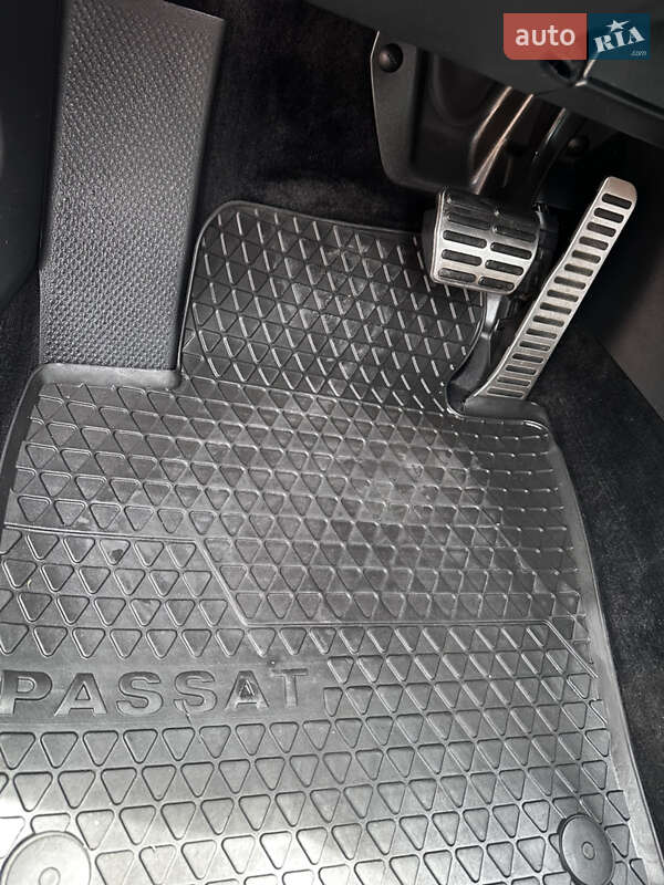 Универсал Volkswagen Passat Alltrack 2014 в Ровно