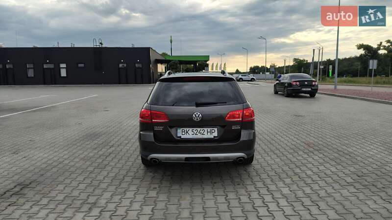 Универсал Volkswagen Passat Alltrack 2012 в Броварах