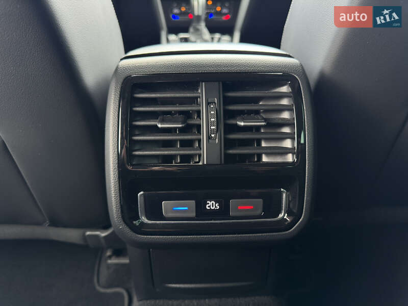 Универсал Volkswagen Passat Alltrack 2020 в Луцке