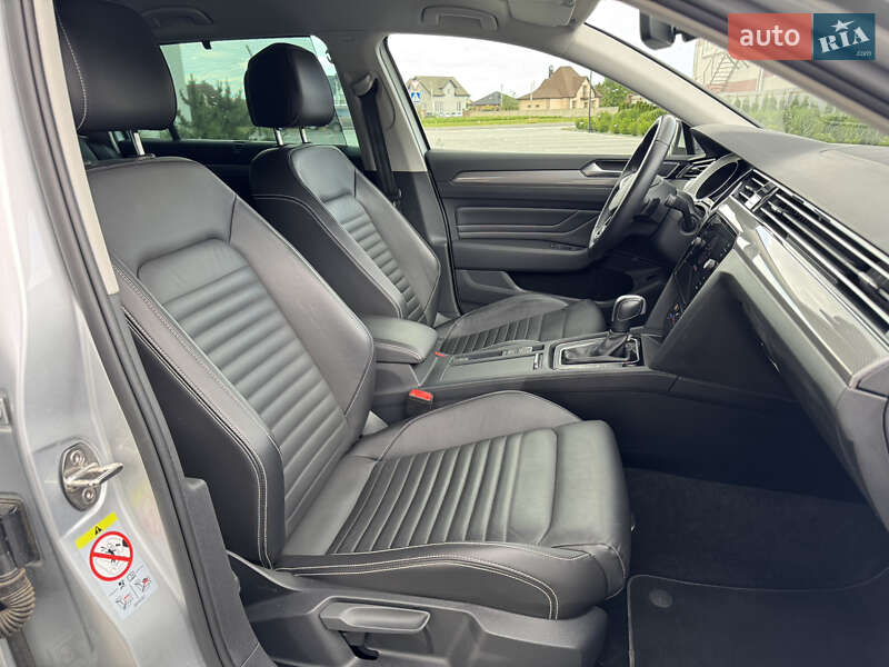 Универсал Volkswagen Passat Alltrack 2020 в Луцке