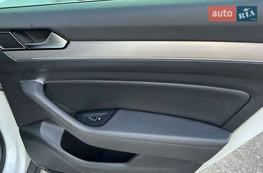 Универсал Volkswagen Passat Alltrack 2018 в 
