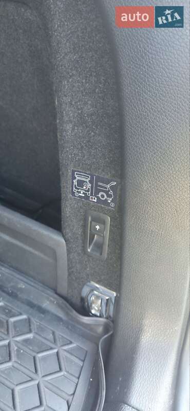 Універсал Volkswagen Passat Alltrack 2014 в Києві фото 5 Універсал Volkswagen Passat Alltrack 2014 в Києві