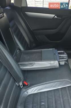 Універсал Volkswagen Passat Alltrack 2014 в  фото 15 Універсал Volkswagen Passat Alltrack 2014 в