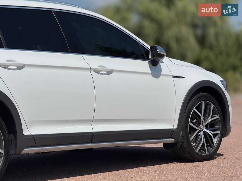 Универсал Volkswagen Passat Alltrack 2018 в Бердичеве