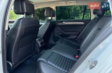 Универсал Volkswagen Passat Alltrack 2018 в 