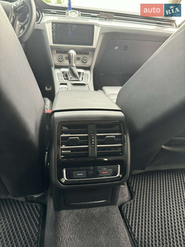 Універсал Volkswagen Passat Alltrack 2017 в Ужгороді