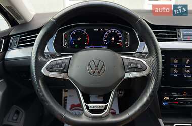 Універсал Volkswagen Passat Alltrack 2020 в 