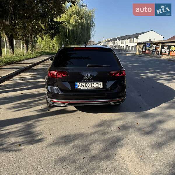 Универсал Volkswagen Passat Alltrack 2021 в Звягеле