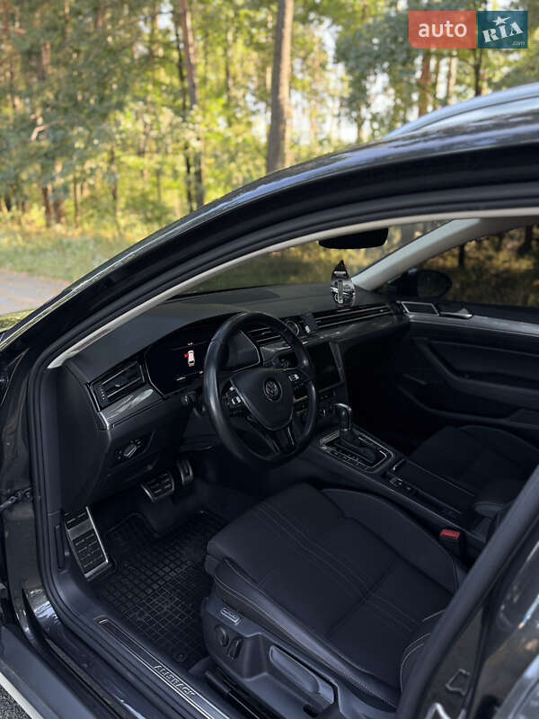 Универсал Volkswagen Passat Alltrack 2018 в Буче
