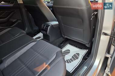 Универсал Volkswagen Passat Alltrack 2021 в 