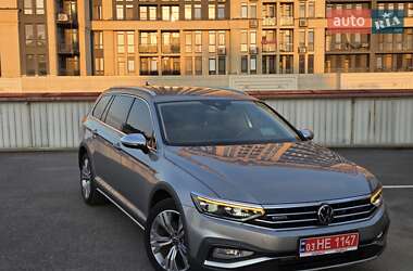 Универсал Volkswagen Passat Alltrack 2021 в 