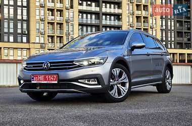 Volkswagen Passat Alltrack 2021