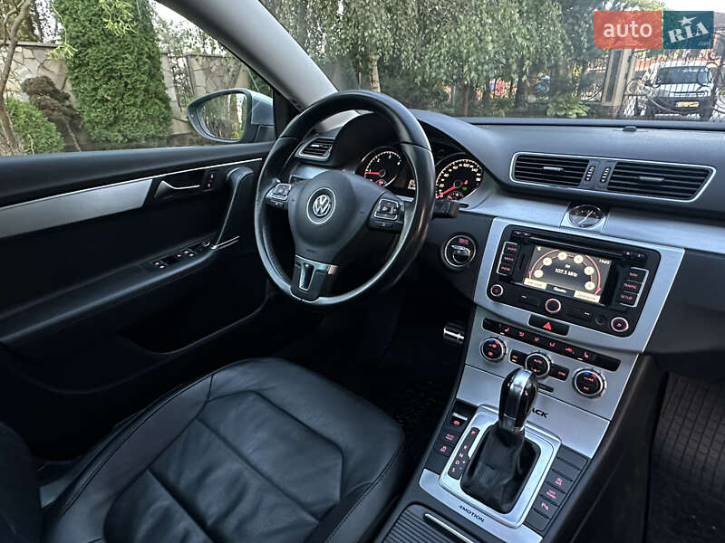 Универсал Volkswagen Passat Alltrack 2013 в Сарнах