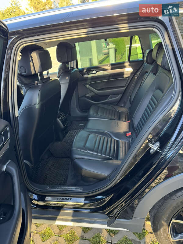 Универсал Volkswagen Passat Alltrack 2017 в Тернополе