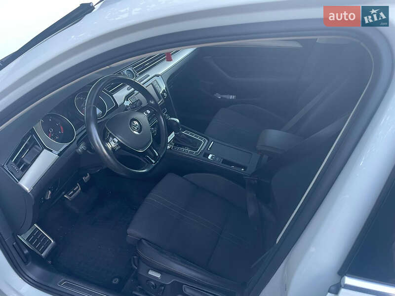 Универсал Volkswagen Passat Alltrack 2016 в Подольске