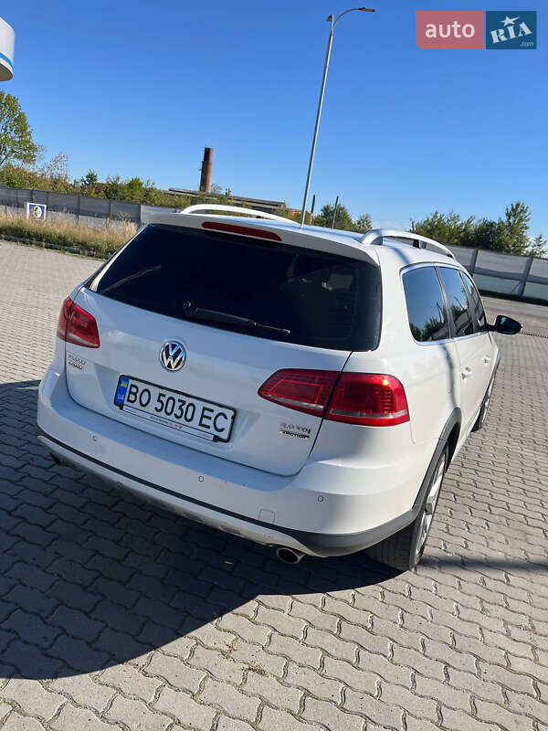 Универсал Volkswagen Passat Alltrack 2012 в Подгайцах