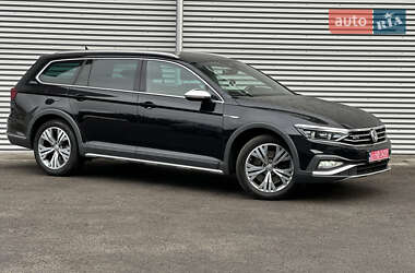 Универсал Volkswagen Passat Alltrack 2020 в 