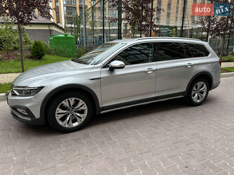 Универсал Volkswagen Passat Alltrack 2020 в Киеве фото 15 Универсал Volkswagen Passat Alltrack 2020 в Киеве