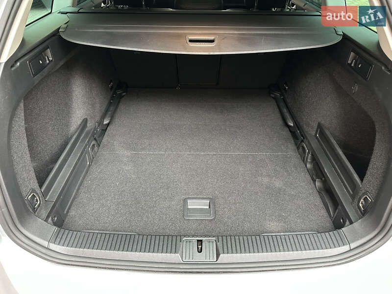 Универсал Volkswagen Passat Alltrack 2020 в Киеве фото 29 Универсал Volkswagen Passat Alltrack 2020 в Киеве