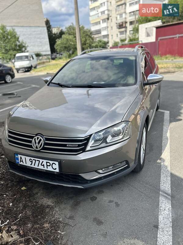 Універсал Volkswagen Passat Alltrack 2012 в Вишневому