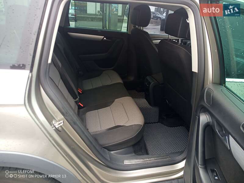 Універсал Volkswagen Passat Alltrack 2012 в Вишневому