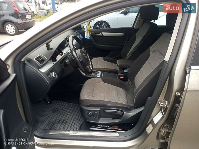 Універсал Volkswagen Passat Alltrack 2012 в Вишневому