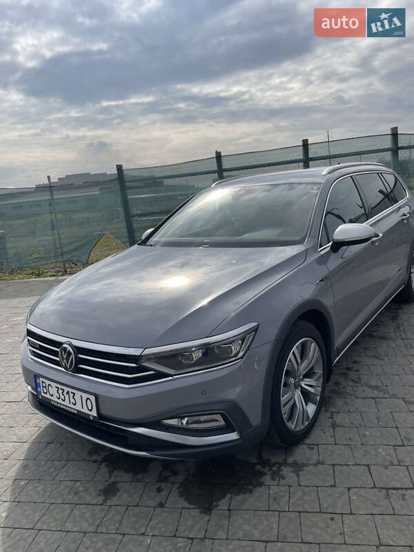 Универсал Volkswagen Passat Alltrack 2022 в 
