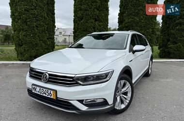 Універсал Volkswagen Passat Alltrack 2018 в 