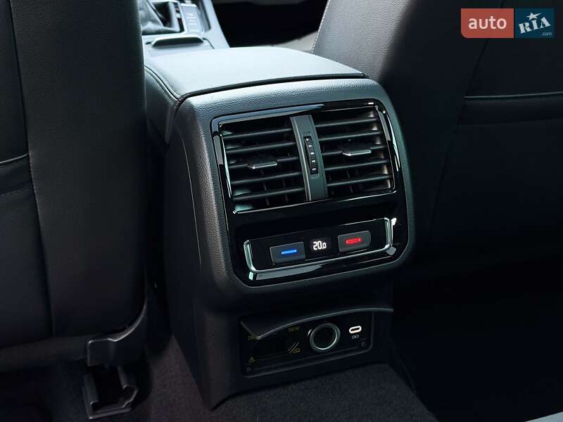 Универсал Volkswagen Passat Alltrack 2020 в Луцке