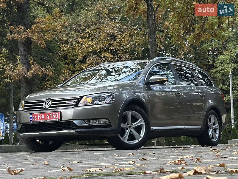 Универсал Volkswagen Passat Alltrack 2014 в Дрогобыче