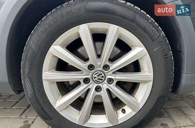 Универсал Volkswagen Passat Alltrack 2012 в 