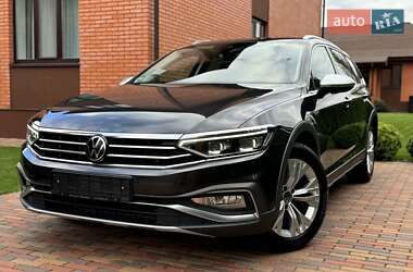 Универсал Volkswagen Passat Alltrack 2023 в Киеве