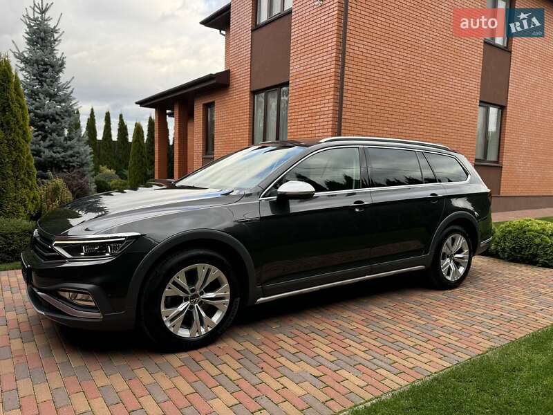 Универсал Volkswagen Passat Alltrack 2023 в Киеве фото 12 Универсал Volkswagen Passat Alltrack 2023 в Киеве