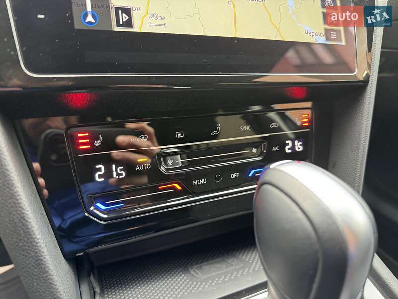 Универсал Volkswagen Passat Alltrack 2023 в Киеве фото 42 Универсал Volkswagen Passat Alltrack 2023 в Киеве