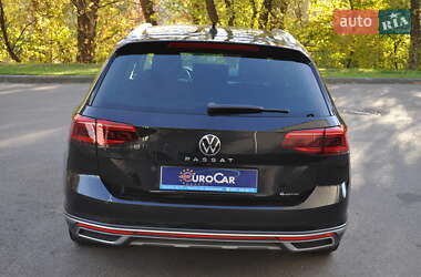 Универсал Volkswagen Passat Alltrack 2022 в 