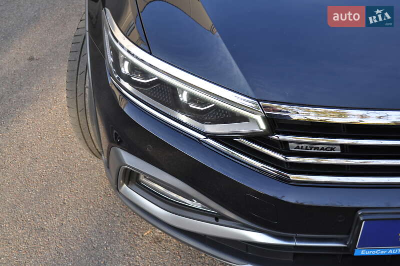 Универсал Volkswagen Passat Alltrack 2022 в Киеве