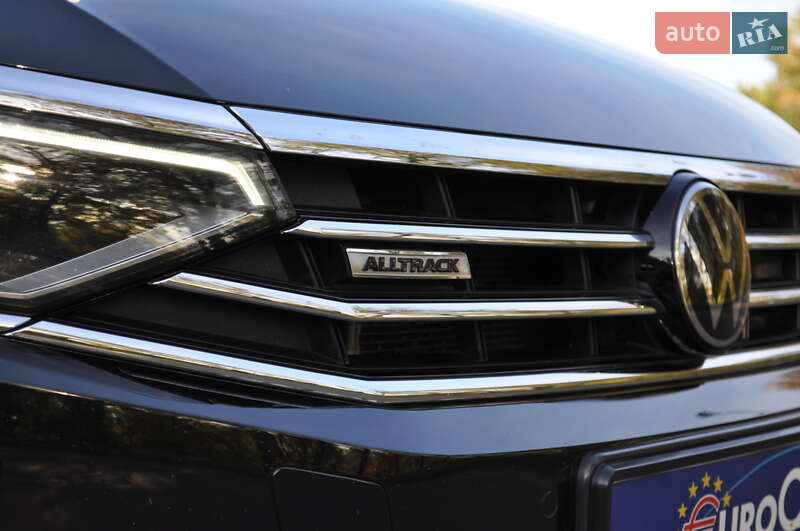 Универсал Volkswagen Passat Alltrack 2022 в Киеве