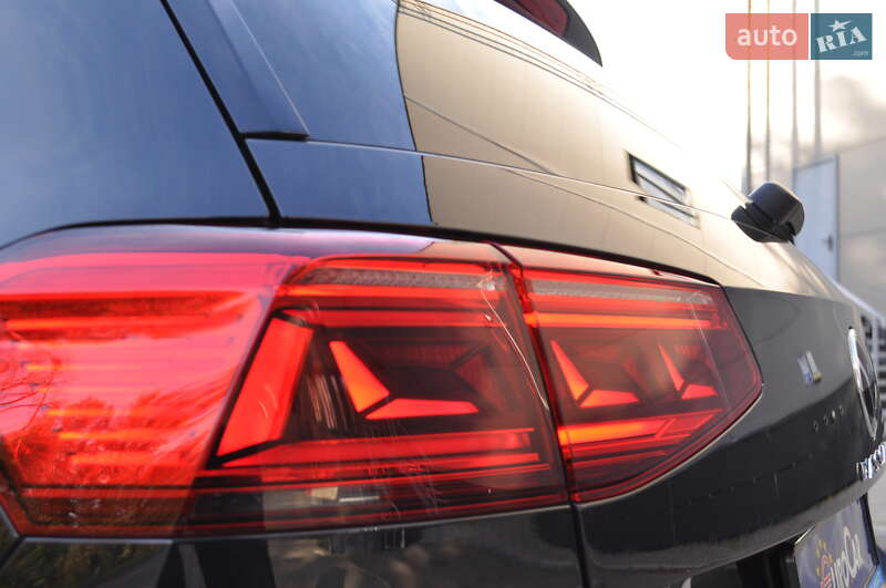 Универсал Volkswagen Passat Alltrack 2022 в Киеве